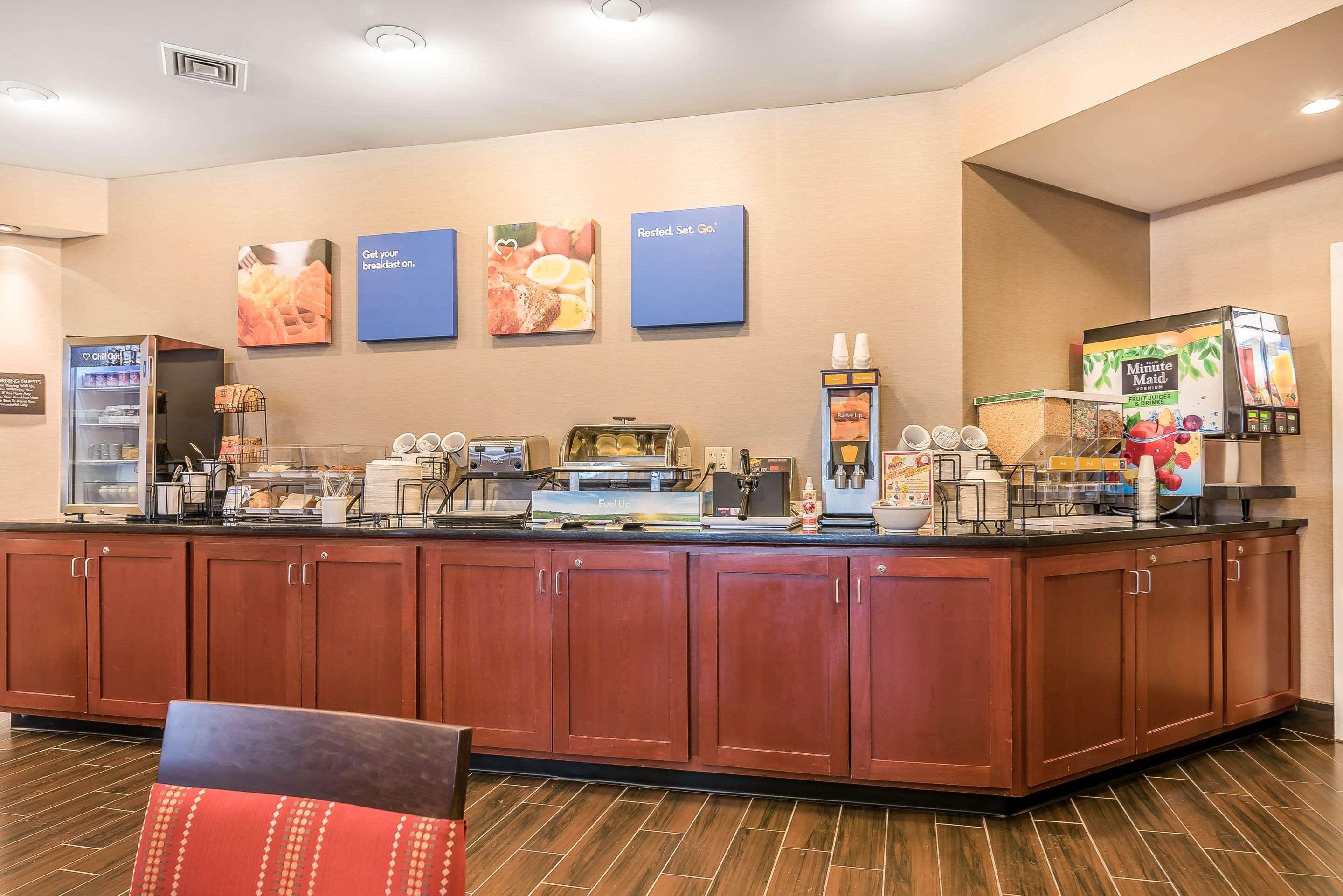 Comfort Inn Concord Exterior photo