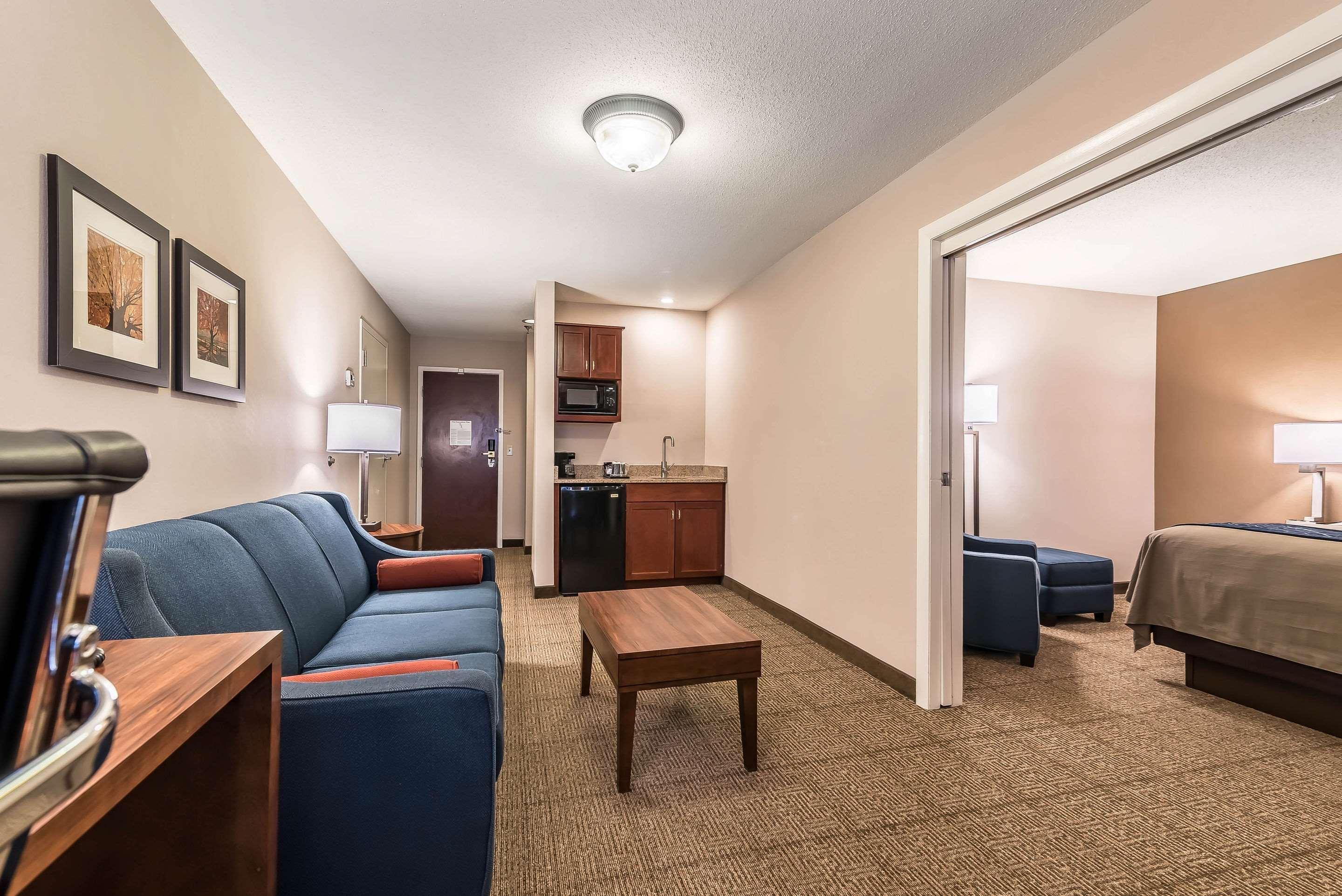 Comfort Inn Concord Exterior photo